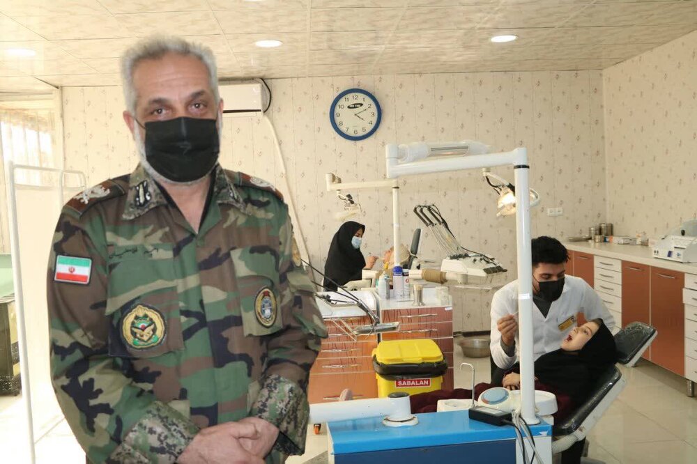 برگزاری طرح مردم یاری بیمارستان ارتش کرمان در ماهان همزمان با هفته ارتش
